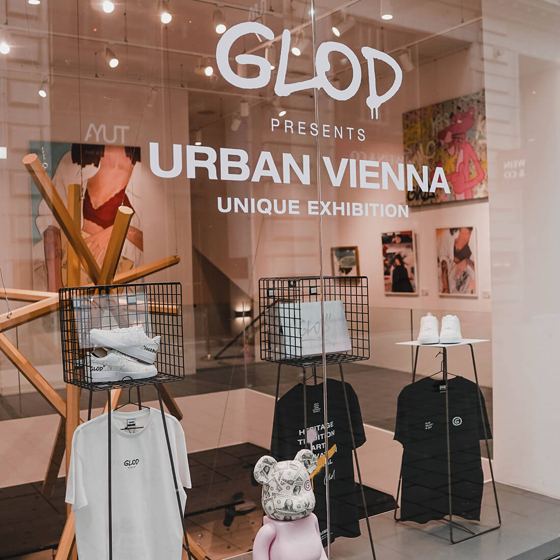 Glod-Art-Solebox-Exhibition-Vienna